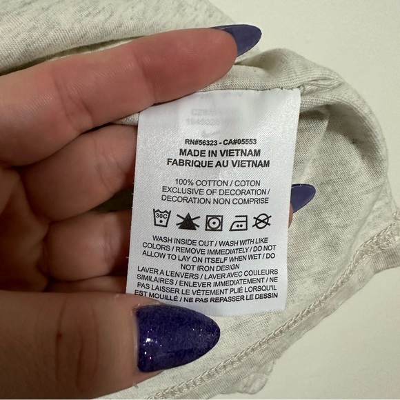 Nike Earth Day Short Sleeve Rainbow Selvedge Dolman T-Shirt - Picture 12 of 13